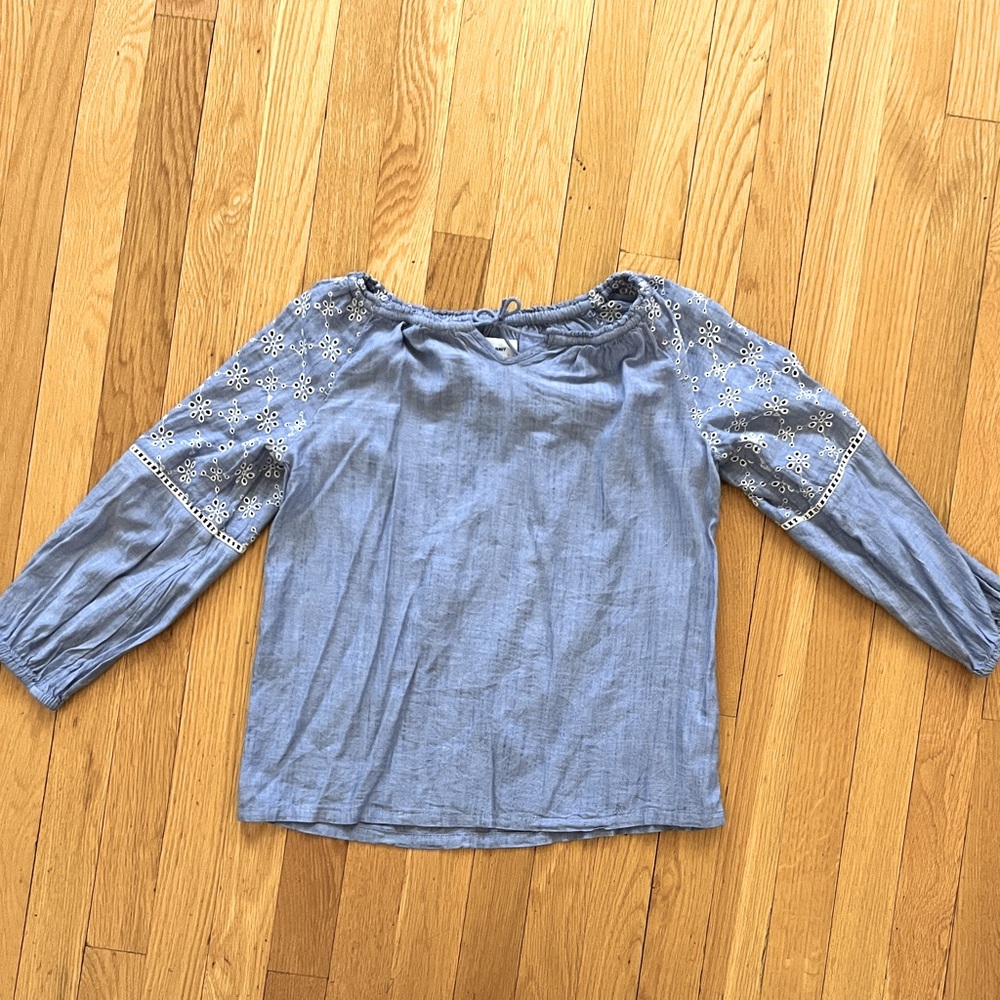 Old Navy Girls Chambray Blue Embroidered Sleeve Peasant Blouse lightweight sz L